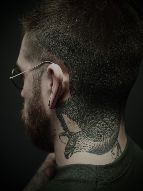 43 Lovely Neck Birds Tattoos