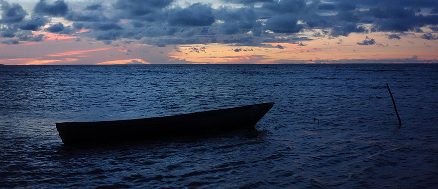 A percorrer as Guianas por terra – barco na Guiana Francesa